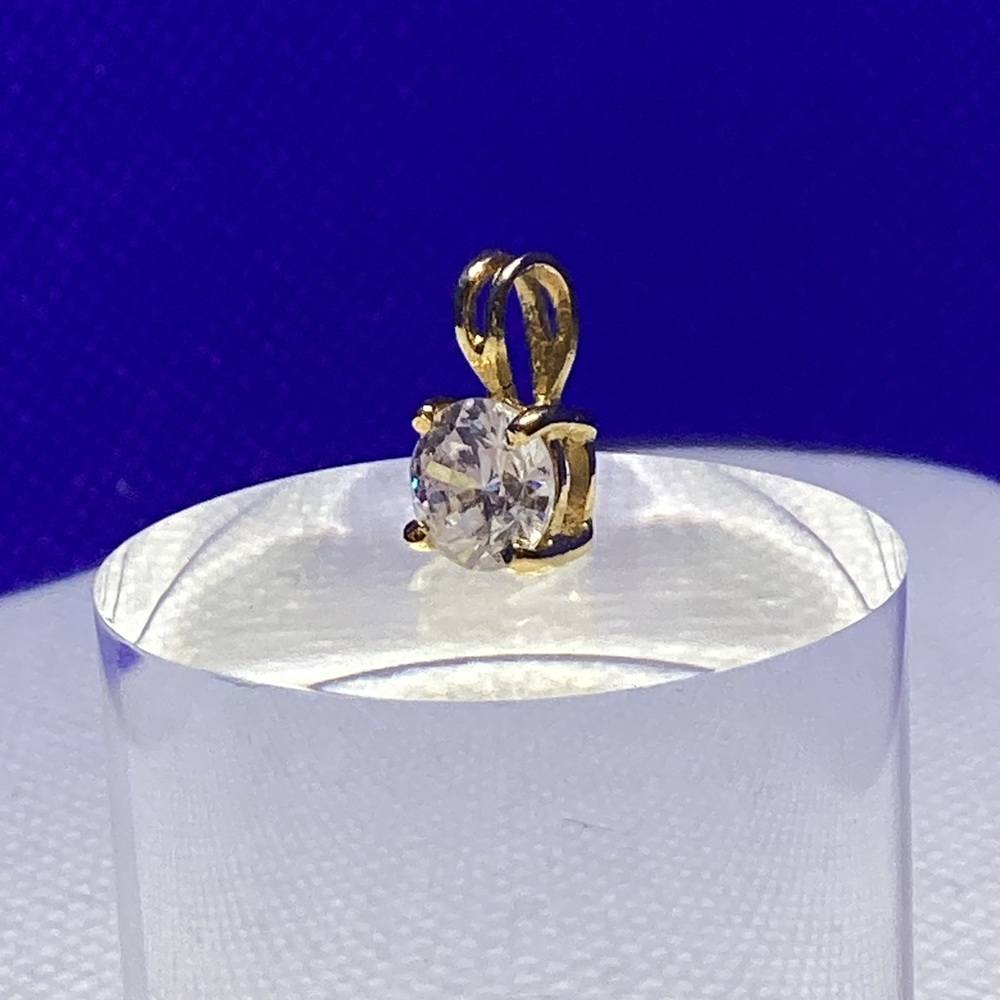 Necklace Pendant with Cubic Zirconia